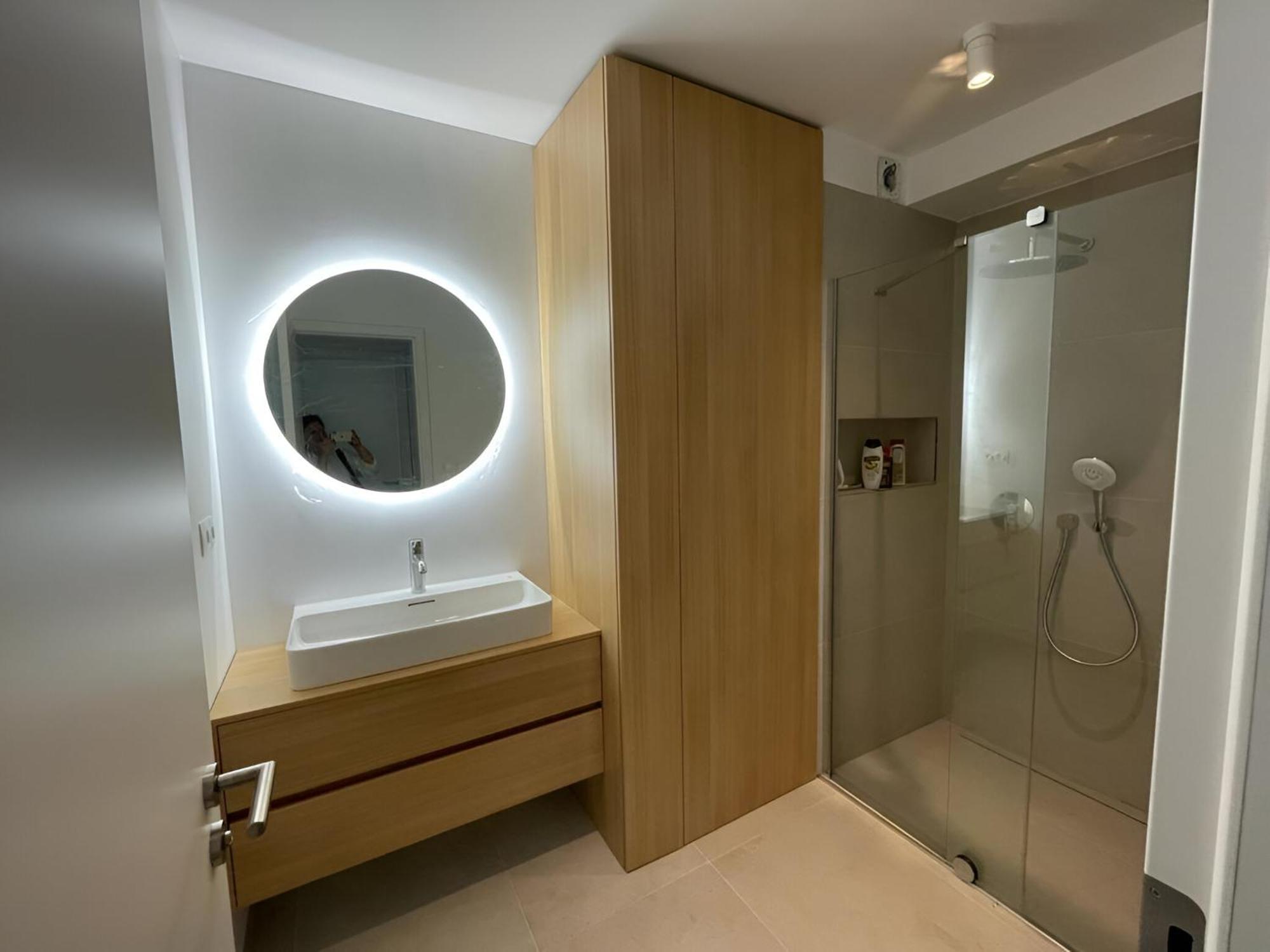 Beautiful New Apt In Old Town Near Train Station - Free Parking Bratislava Extérieur photo