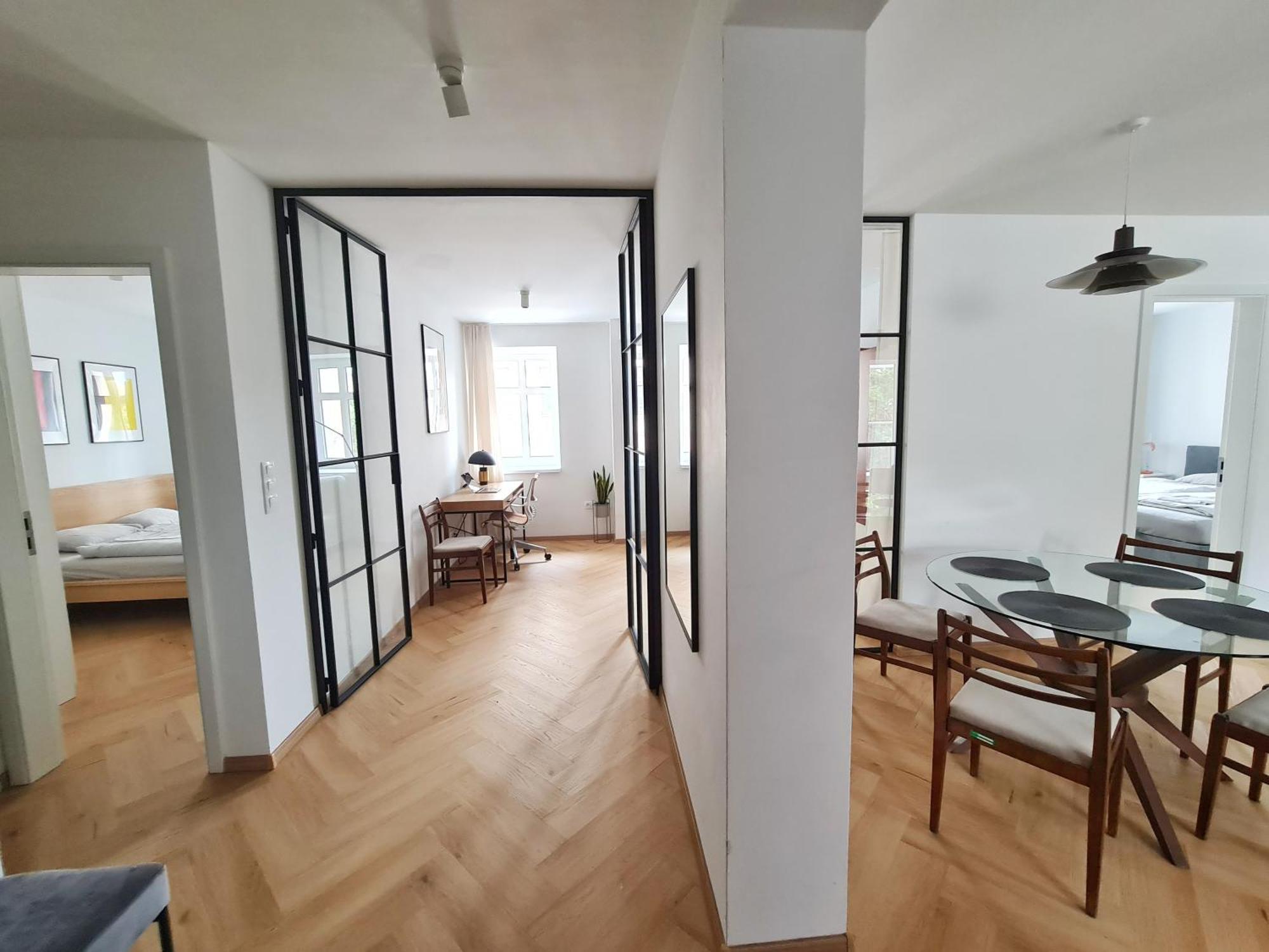 Beautiful New Apt In Old Town Near Train Station - Free Parking Bratislava Extérieur photo
