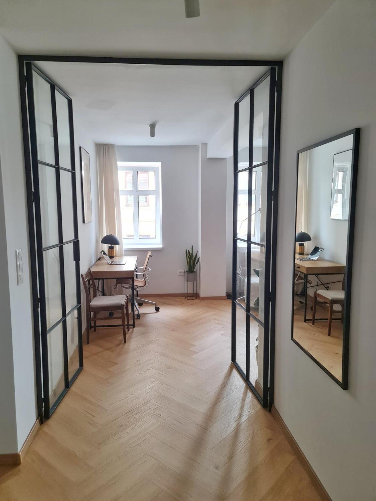 Beautiful New Apt In Old Town Near Train Station - Free Parking Bratislava Extérieur photo