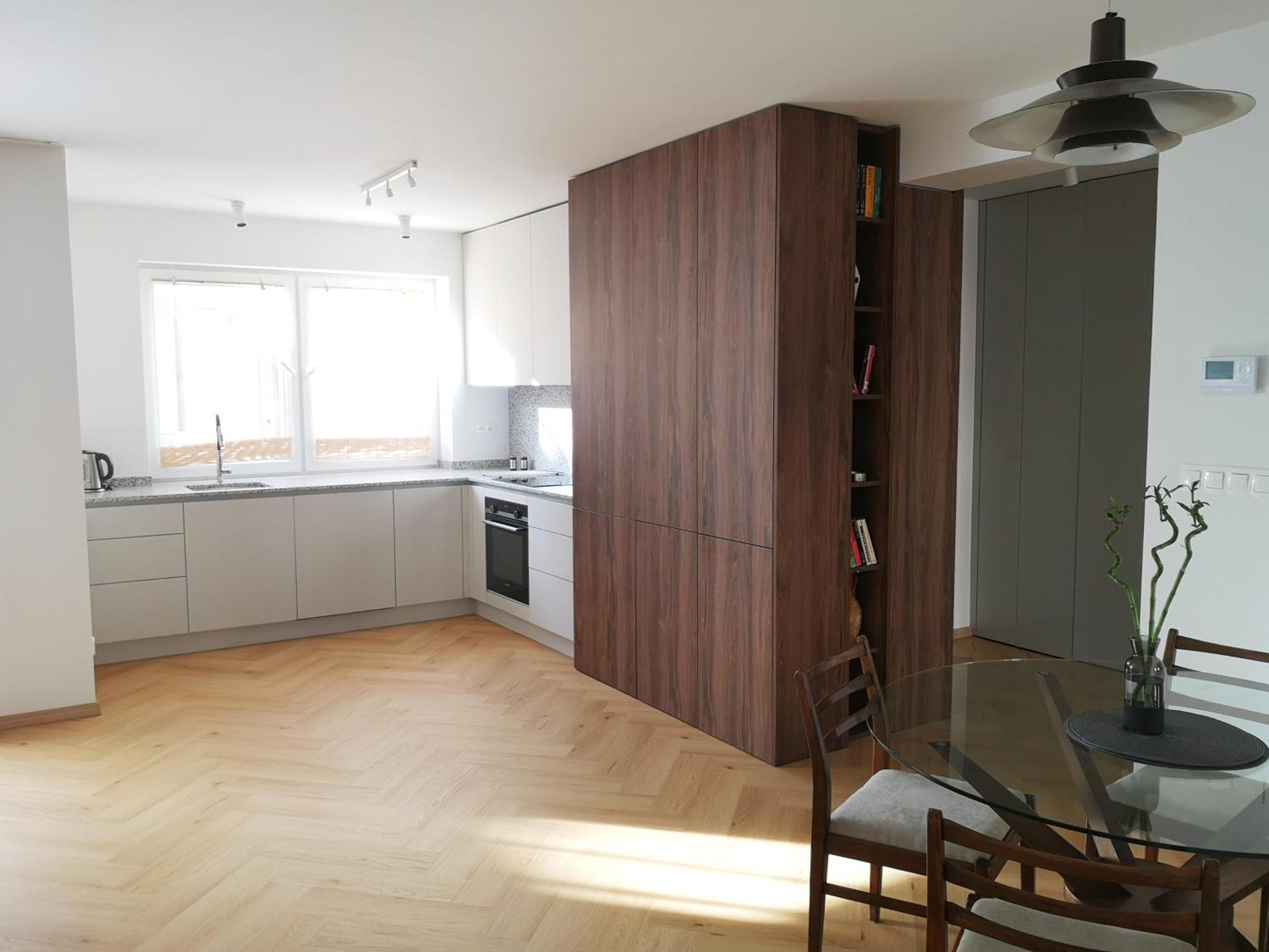 Beautiful New Apt In Old Town Near Train Station - Free Parking Bratislava Extérieur photo