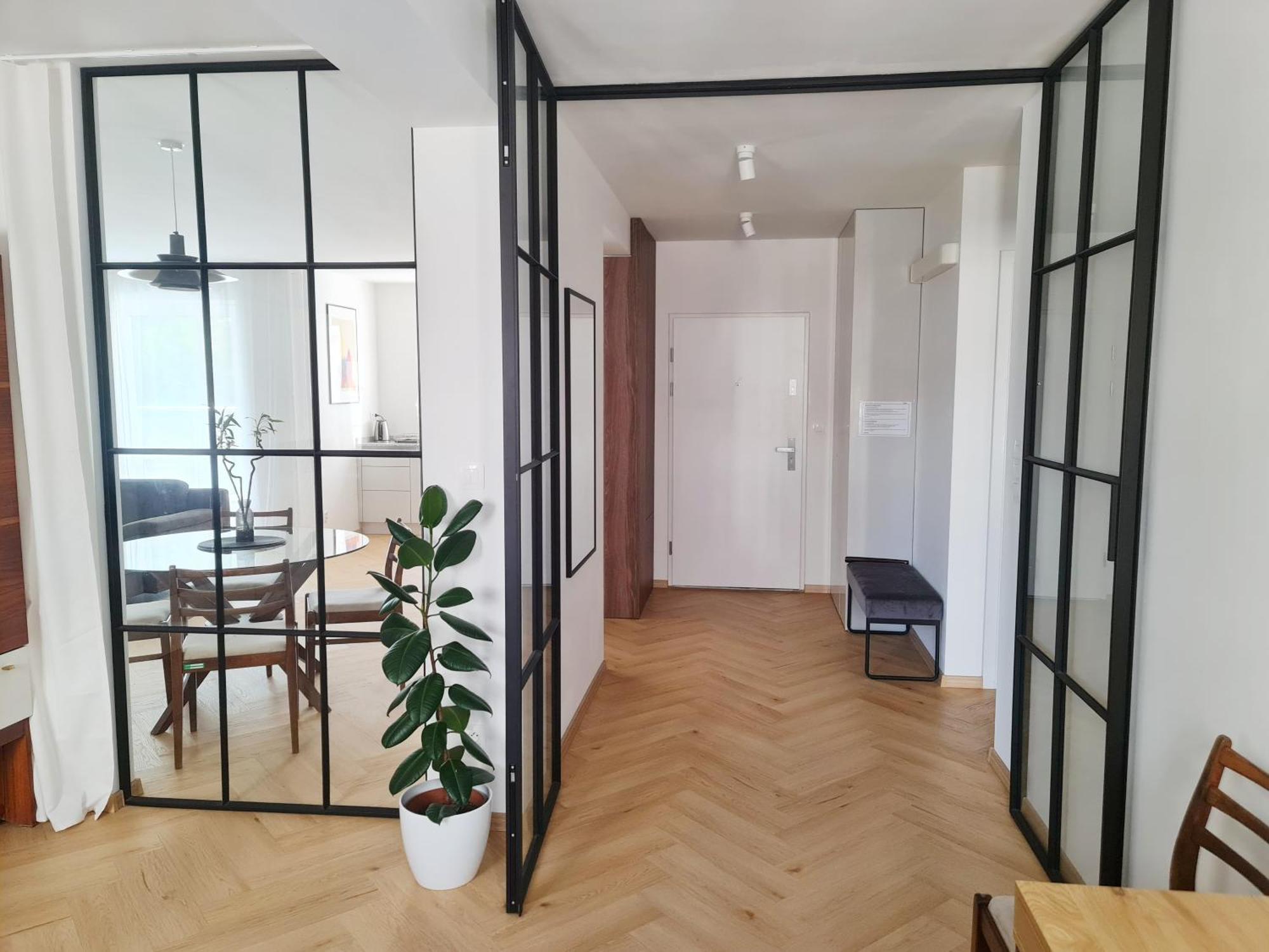 Beautiful New Apt In Old Town Near Train Station - Free Parking Bratislava Extérieur photo