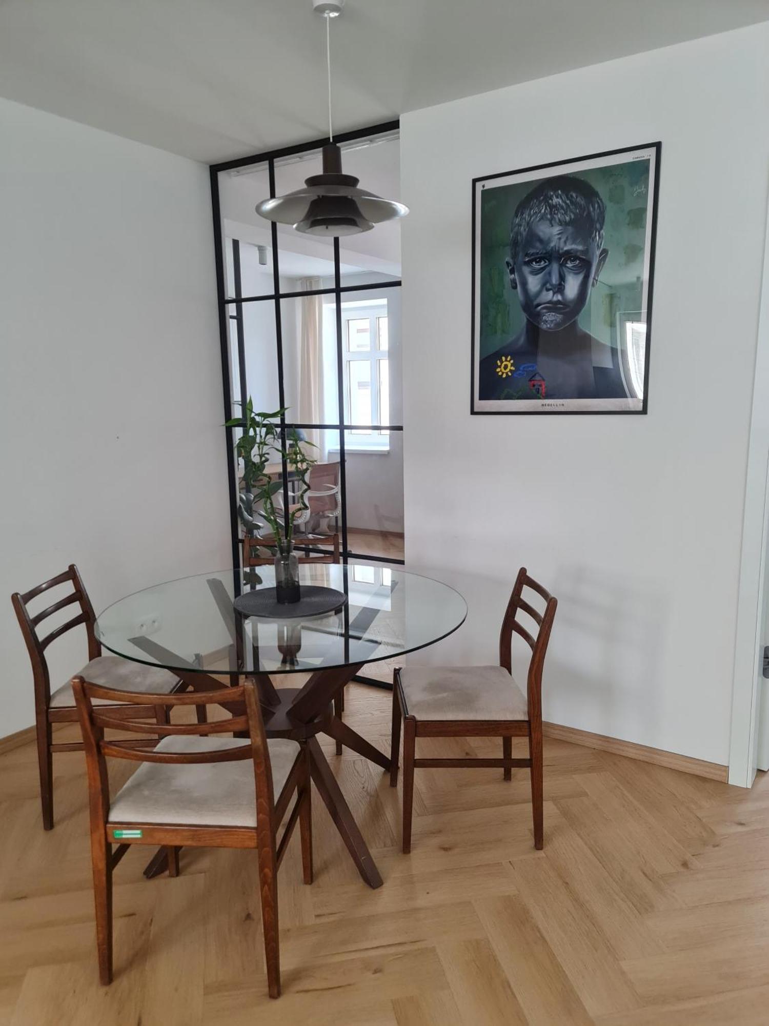 Beautiful New Apt In Old Town Near Train Station - Free Parking Bratislava Extérieur photo